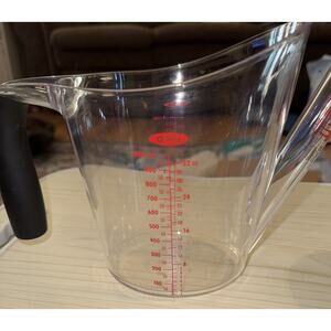 OXO Good Grips 4 Cup Fat Separator with Strainer Stopper
